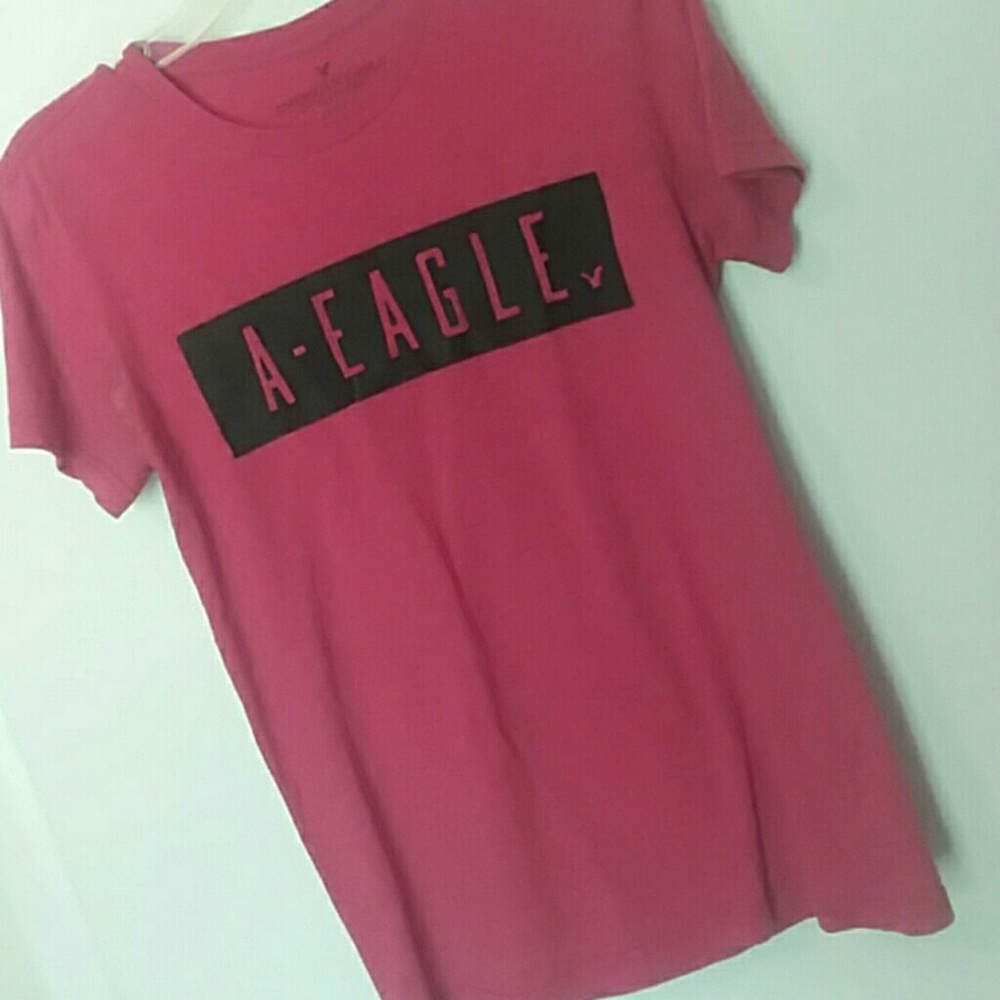 AEO red boys shirt